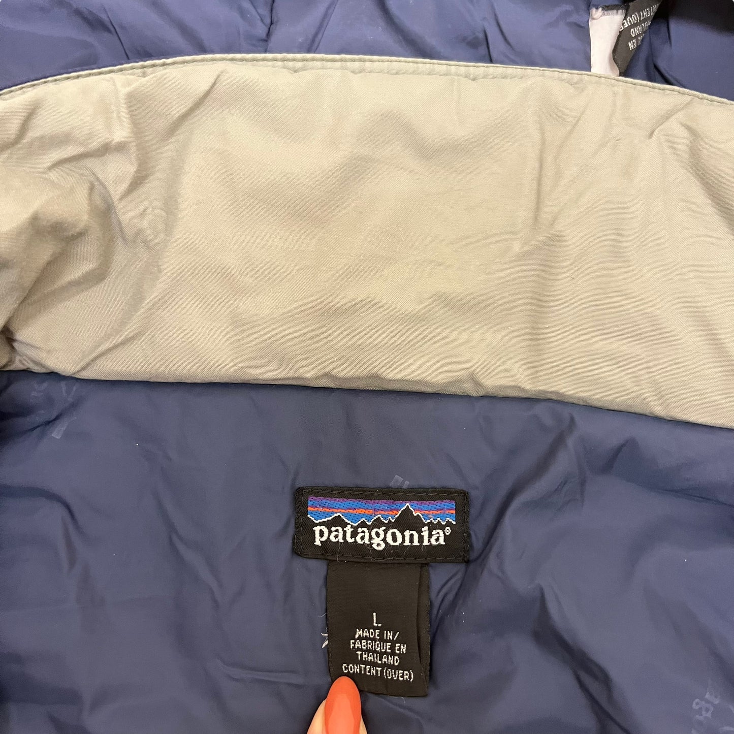 GM156 patagonia パタゴニア 長袖 ジップアップ 中綿 ジャケット 上着 羽織り トップス ネイビー系 メンズ L