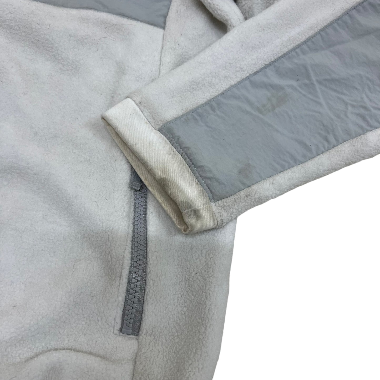 GM391 THE NORTH FACE ザノースフェイス 長袖 フリース ジャケット 上着 羽織り トップス グレー キッズ 子供服 XL