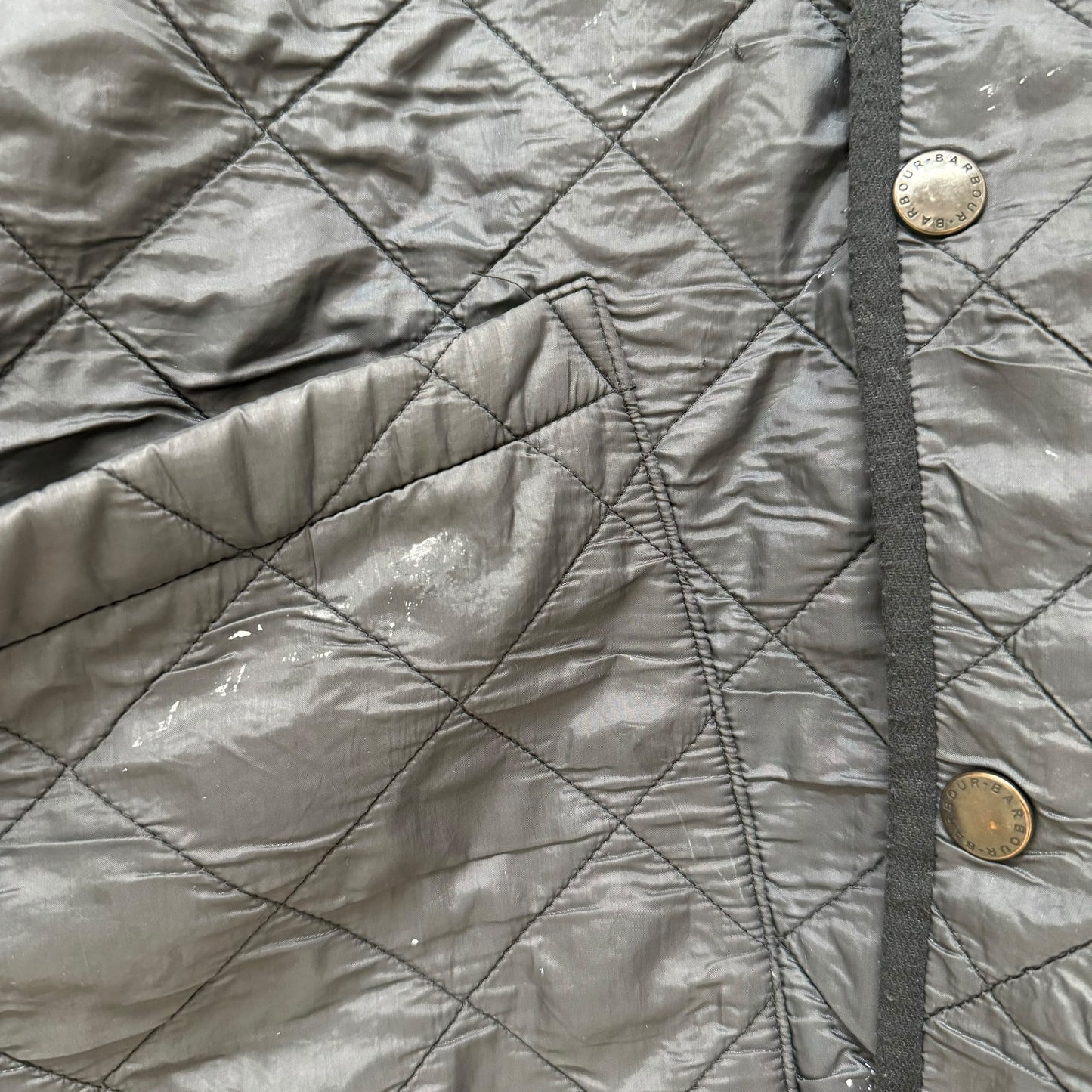GC931 Barbour バブアー キルティングジャケット ジャケット 羽織り トップス 上着 ブラック メンズ