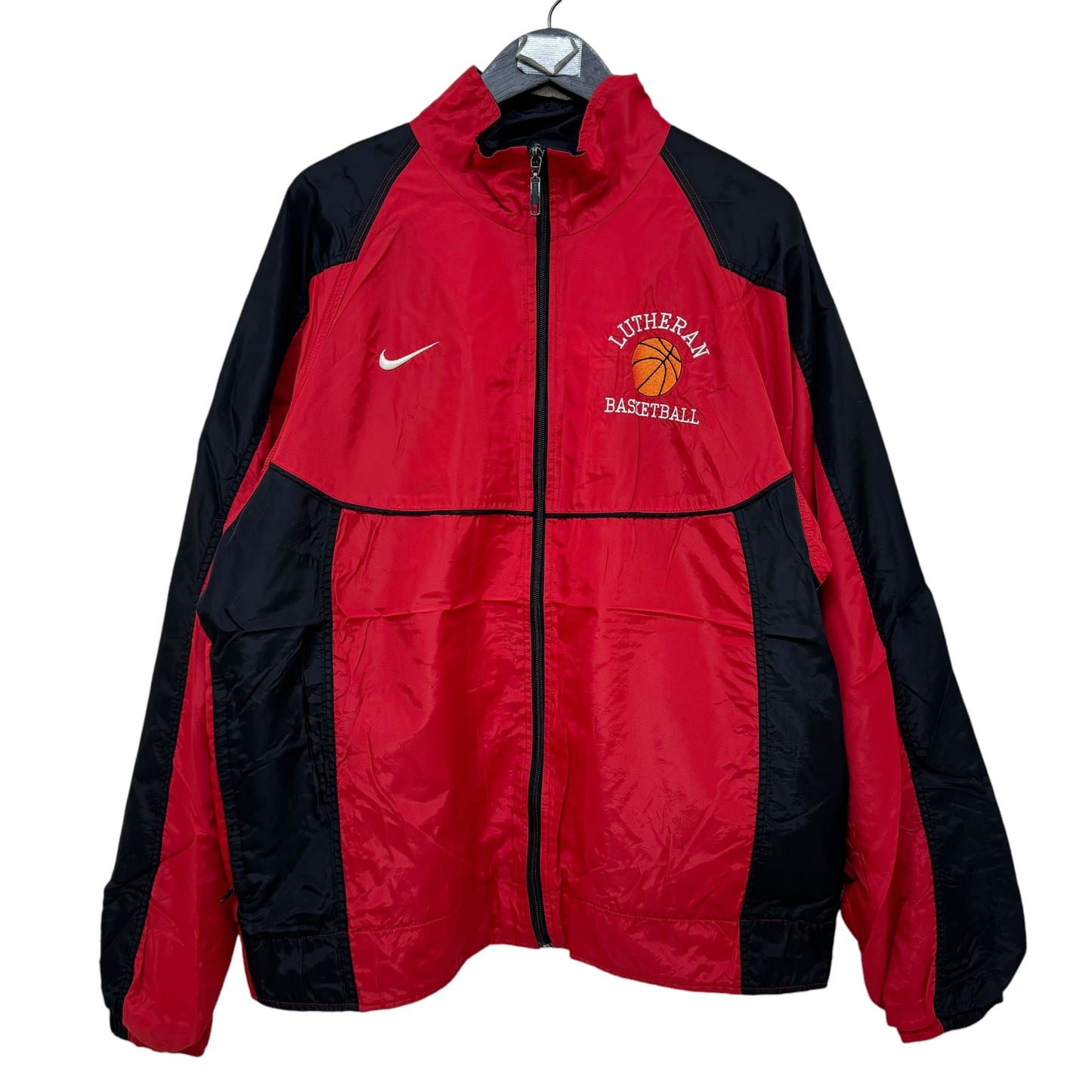 GC954 NIKE ナイキ LUTHERAN BASKETBALL ナイロンジャケット ジャケット 羽織り ユニフォーム ジップアップジャケット 長袖 レッド メンズ サイズM