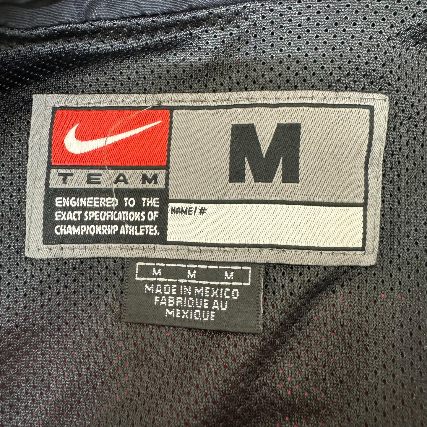 GC954 NIKE ナイキ LUTHERAN BASKETBALL ナイロンジャケット ジャケット 羽織り ユニフォーム ジップアップジャケット 長袖 レッド メンズ サイズM