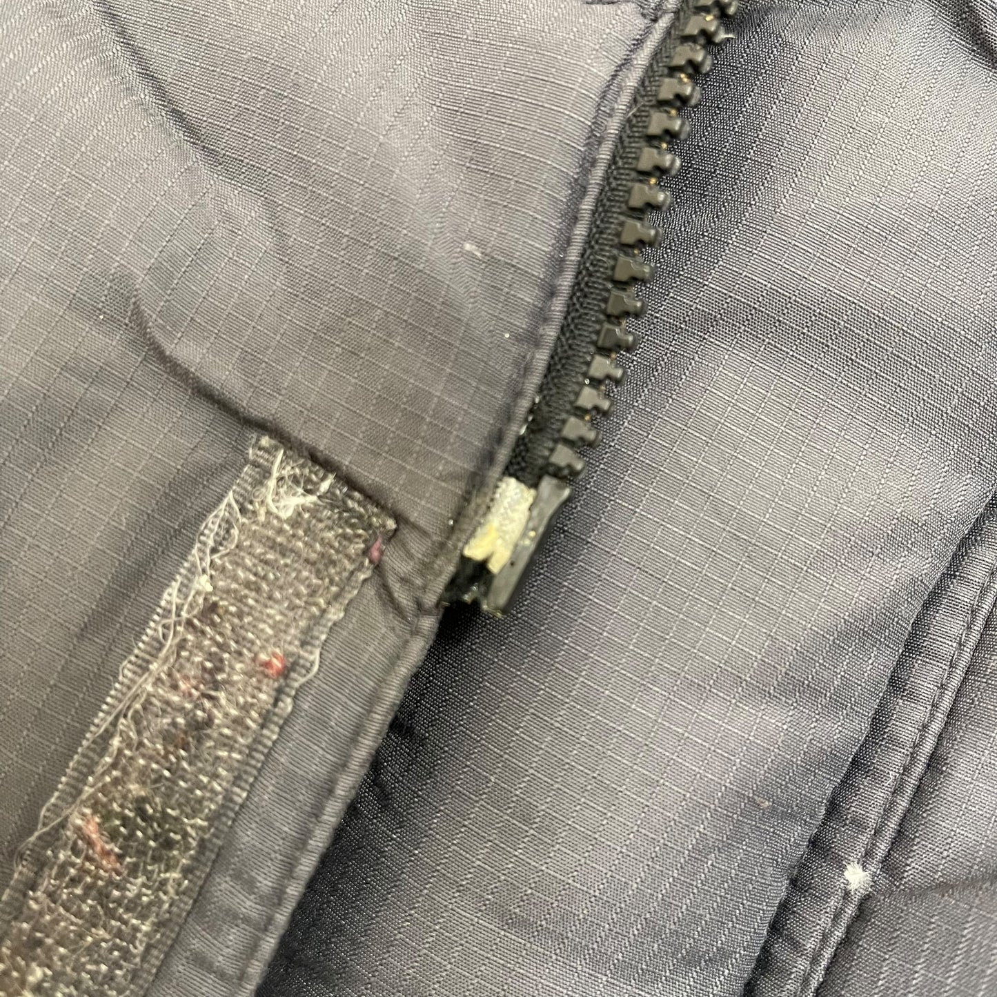 GC294 HELLY HANSEN ダウンジャケット 中綿ジャケット ジャケット グレー メンズ サイズL