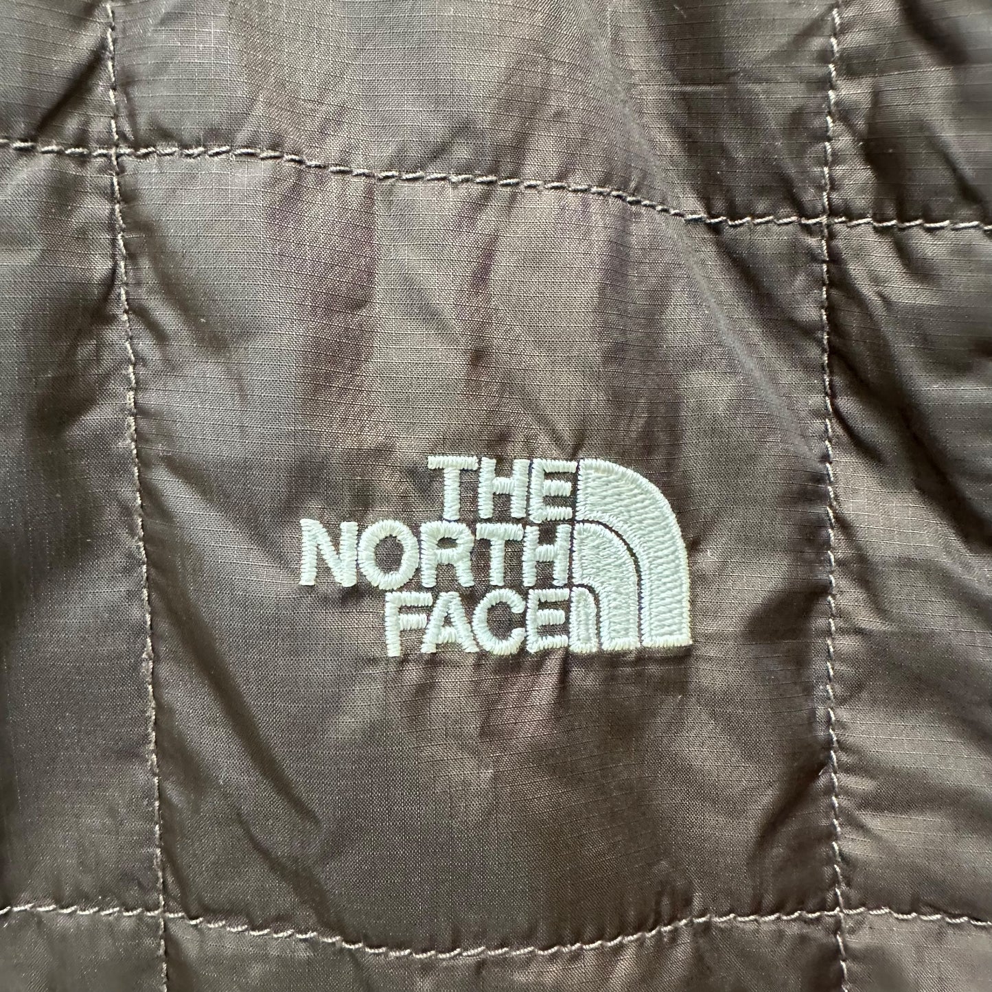 GN155 THE NORTH FACE ザ・ノースフェイス ナイロンジャケット ブラウン×ホワイト M/M WOMENS