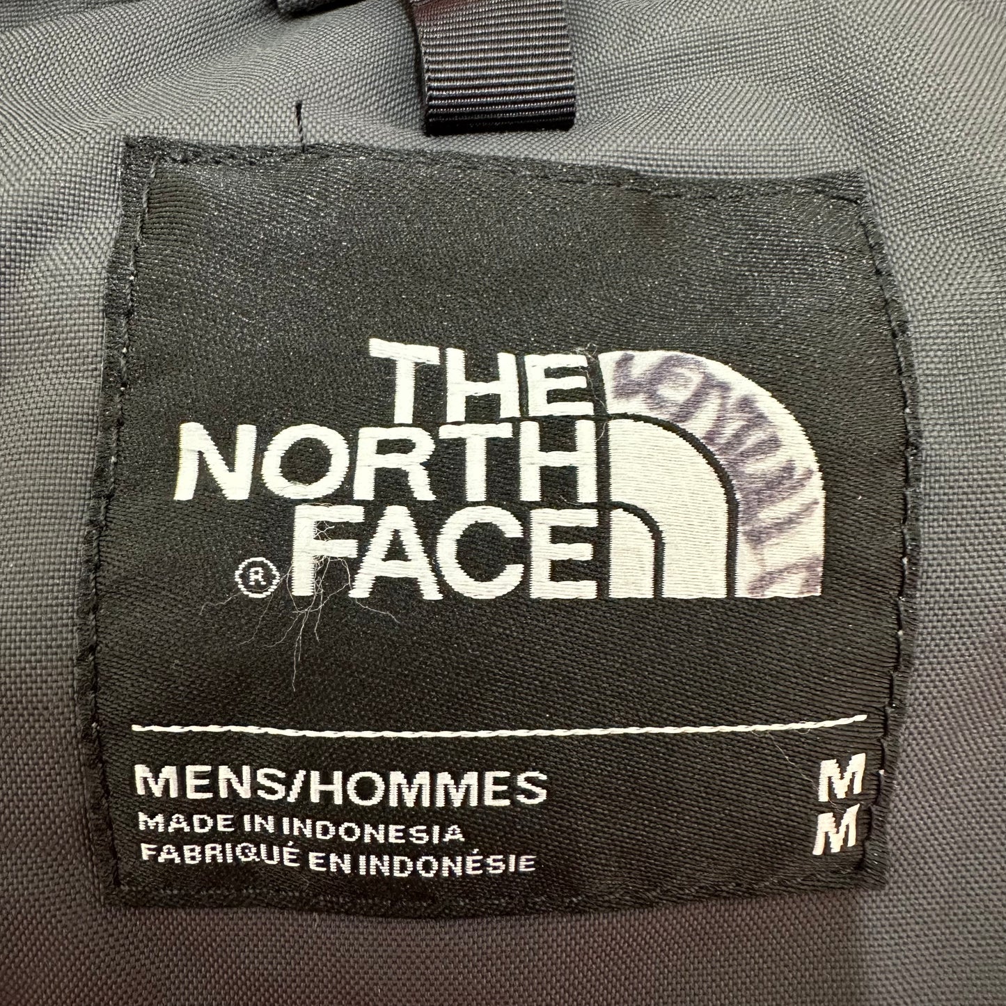 GN101 THE NORTH FACE HYVENT ナイロン マウンテン パーカー M メンズ グレー×レッド