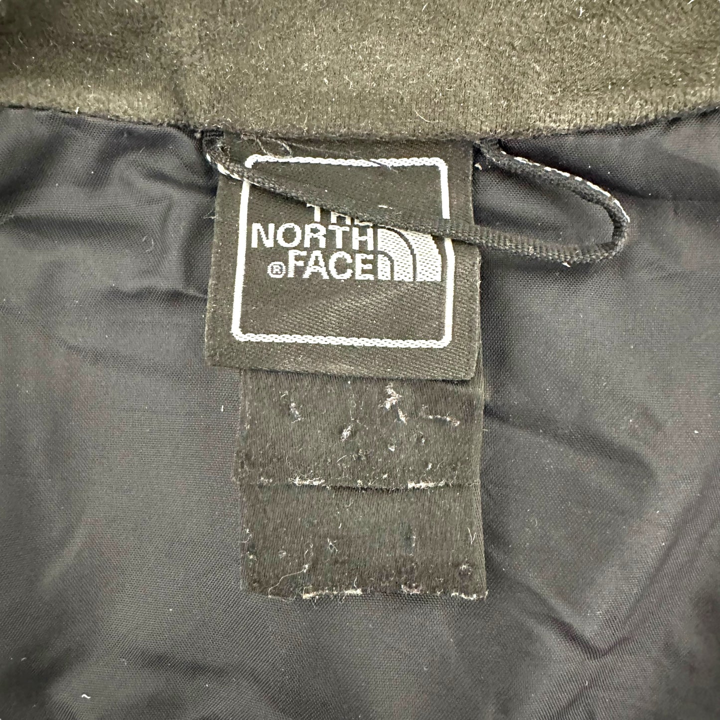 GN140 THE NORTH FACE ザ・ノースフェイス 中綿 ナイロンジャケット グレー系